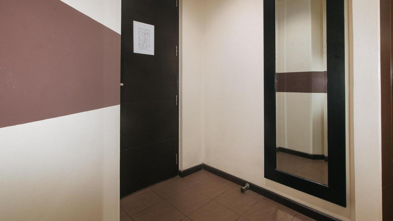 Lorenzzo Suites Hotel Makati City Екстер'єр фото